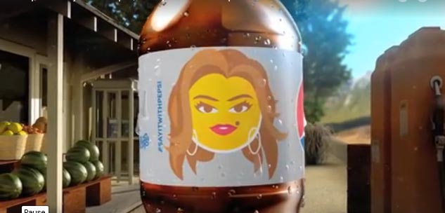 Cindy Crawford aparece en un nuevo aviso de Diet Pepsi… en forma de emoji